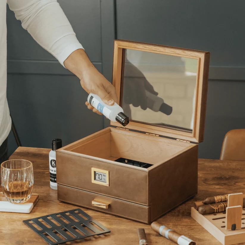 Klaro Humidor Solution Single Bottle - Special Formula 50% Distilled Water / 50% Propylene Glycol 250 ml - by CASE ELEGANCE (Winter) 🍁 All In One Marketplace Canada