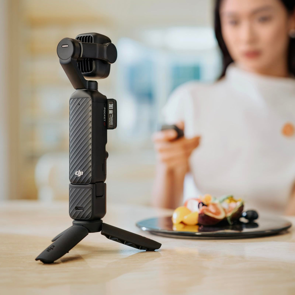 DJI Osmo Pocket 4P Vlog Combo, Dual-Lens Vlog Camera, Cinematic 4K