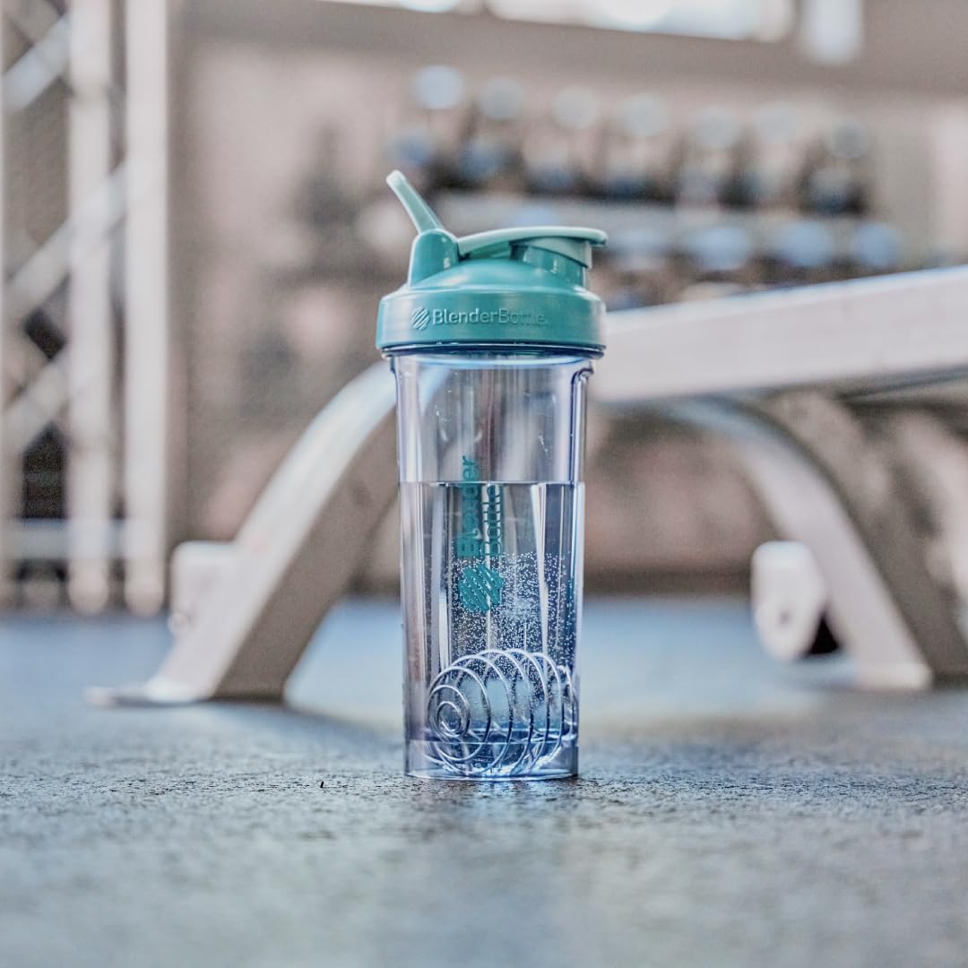 BlenderBottle Shaker Bottle Pro Series Perfect for Protein Shakes and Pre Workout, 28-Ounce, Cerulean Blue