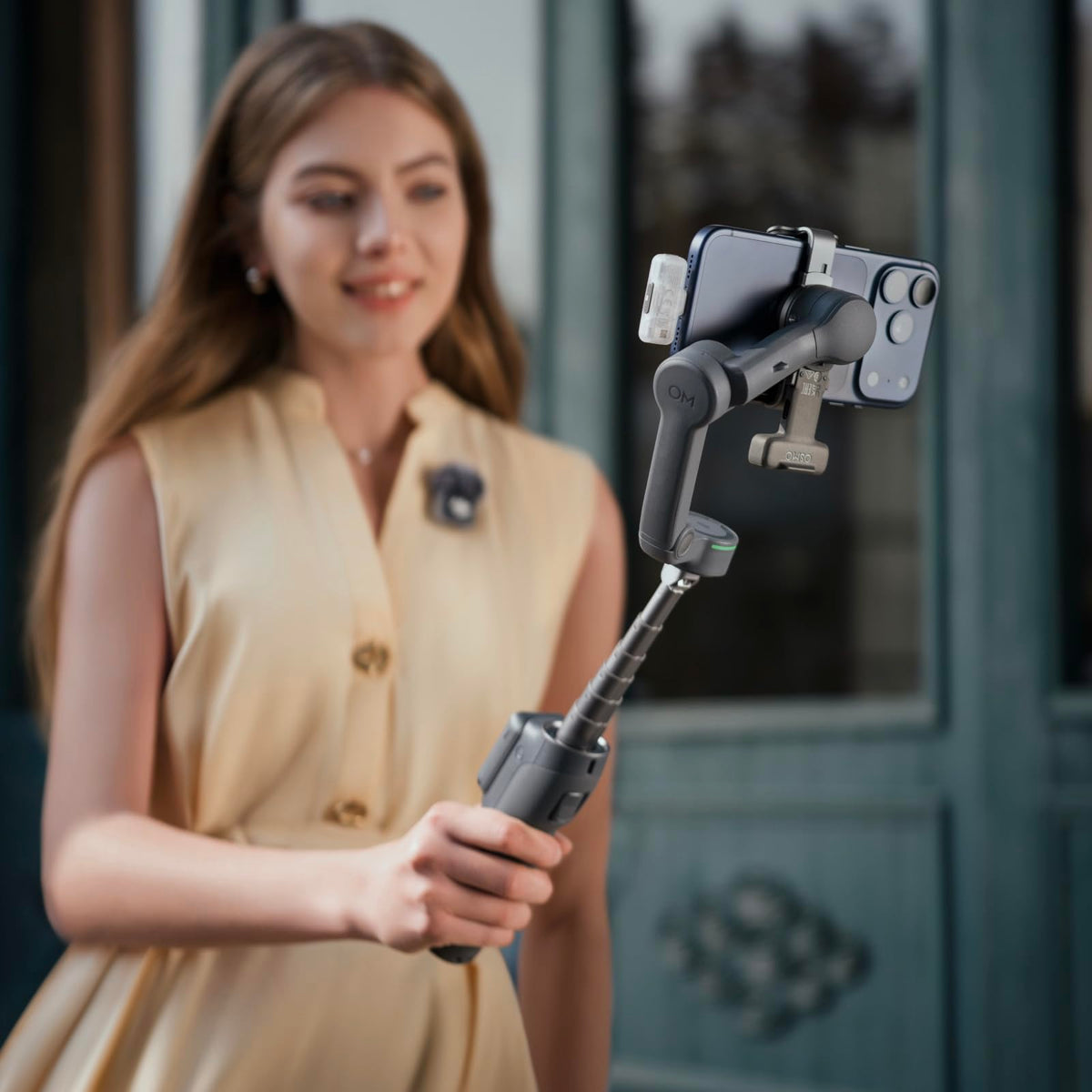 Osmo Mobile 8P + Mic Mini 2 Transmitter, Phone Gimbal, Wireless Mic