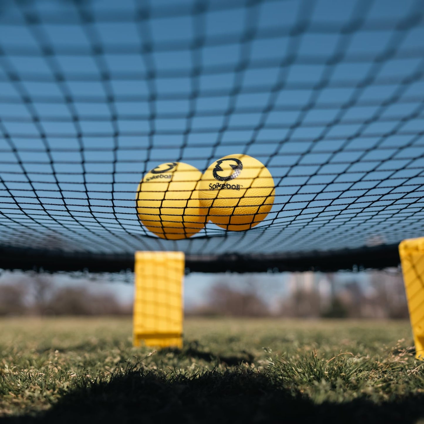 Spikeball Game Set (3 Ball Kit) - Outdoor Indoor Gift for Teens, Family - Yard, Lawn, Beach, Tailgate - Includes Playing Net, 3 Balls, Drawstring Bag, Rule Book