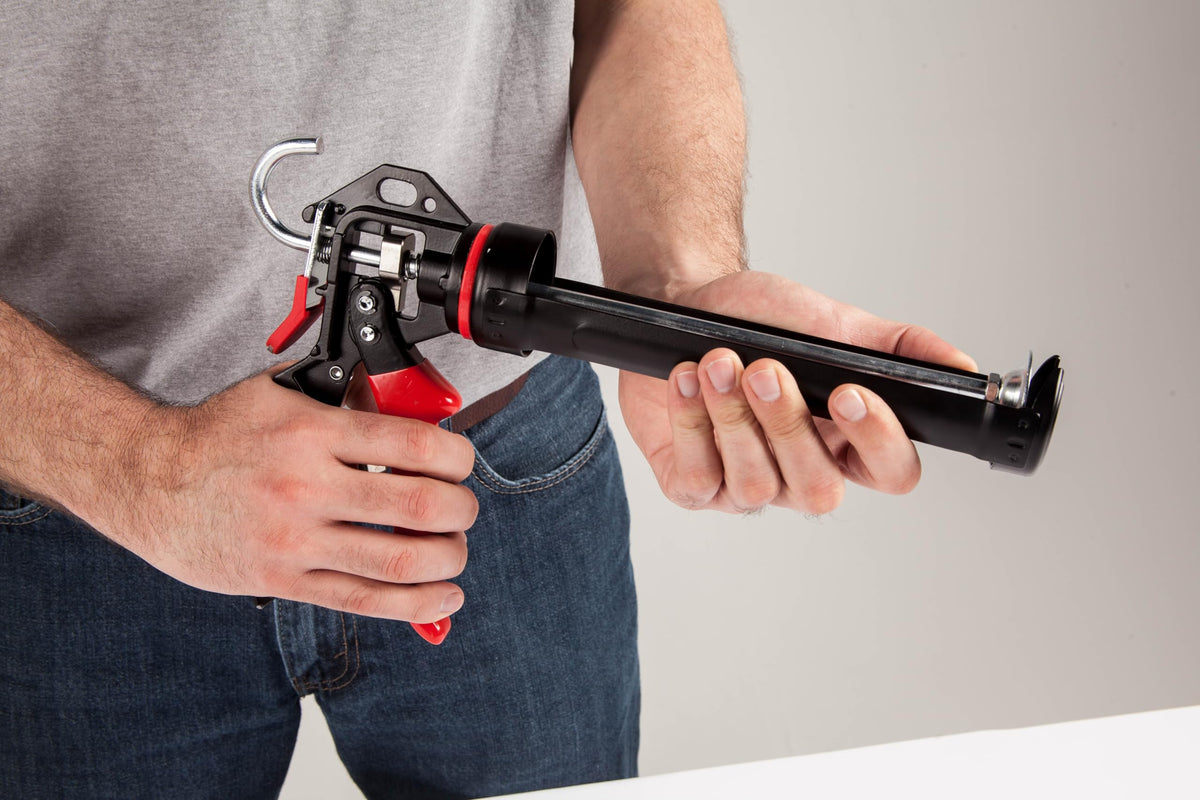 Red Devil 3989 9" Extreme Duty Caulk Gun - Thrust Ratio 26:1,Black
