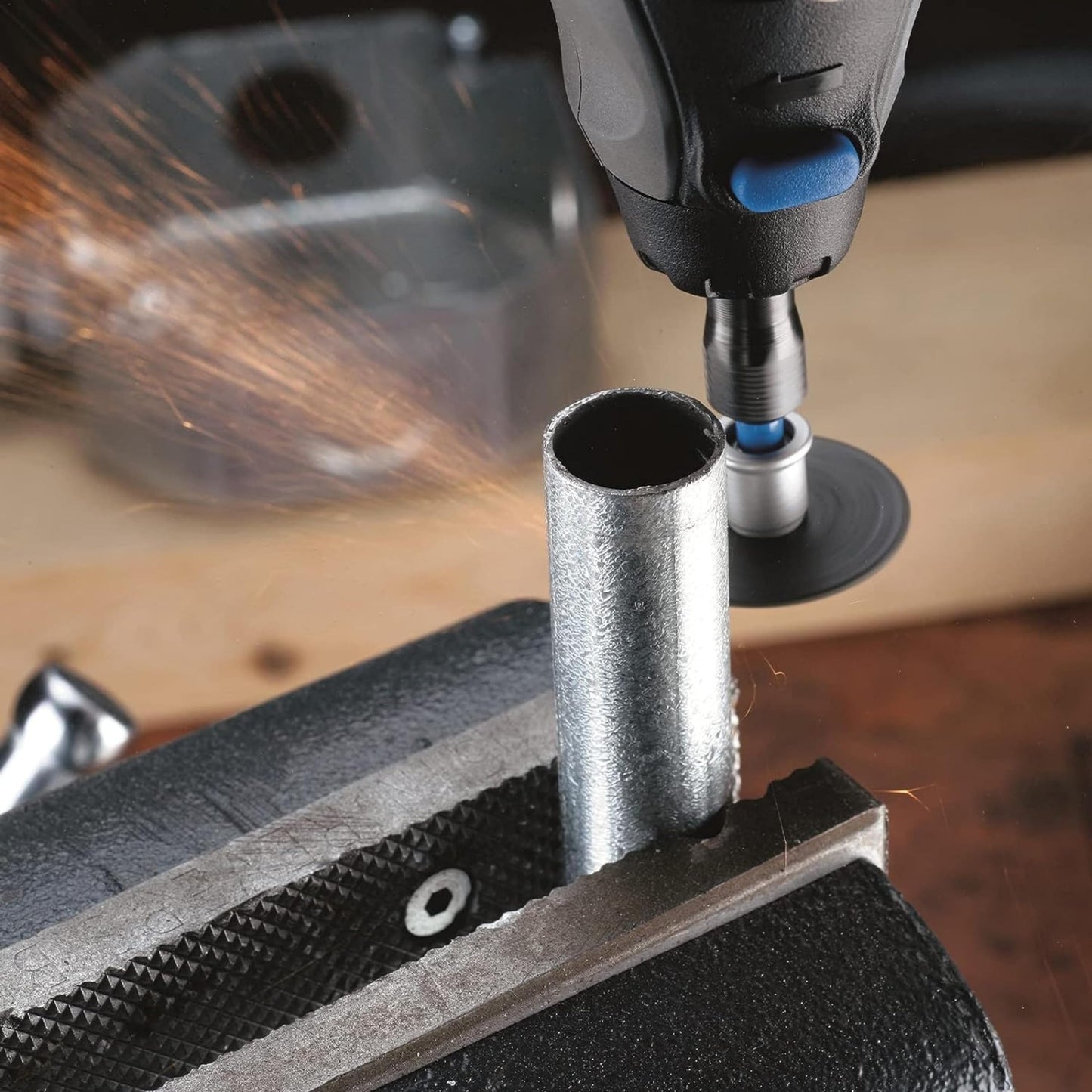 Dremel EZ456B 1 1/2-Inch EZ Lock Rotary Tool Cut-Off Wheels- Rotary Tool Cutting Accessories, Perfect for Slicing Sheet Metal and Copper Pipe, 12 Pieces Dremel