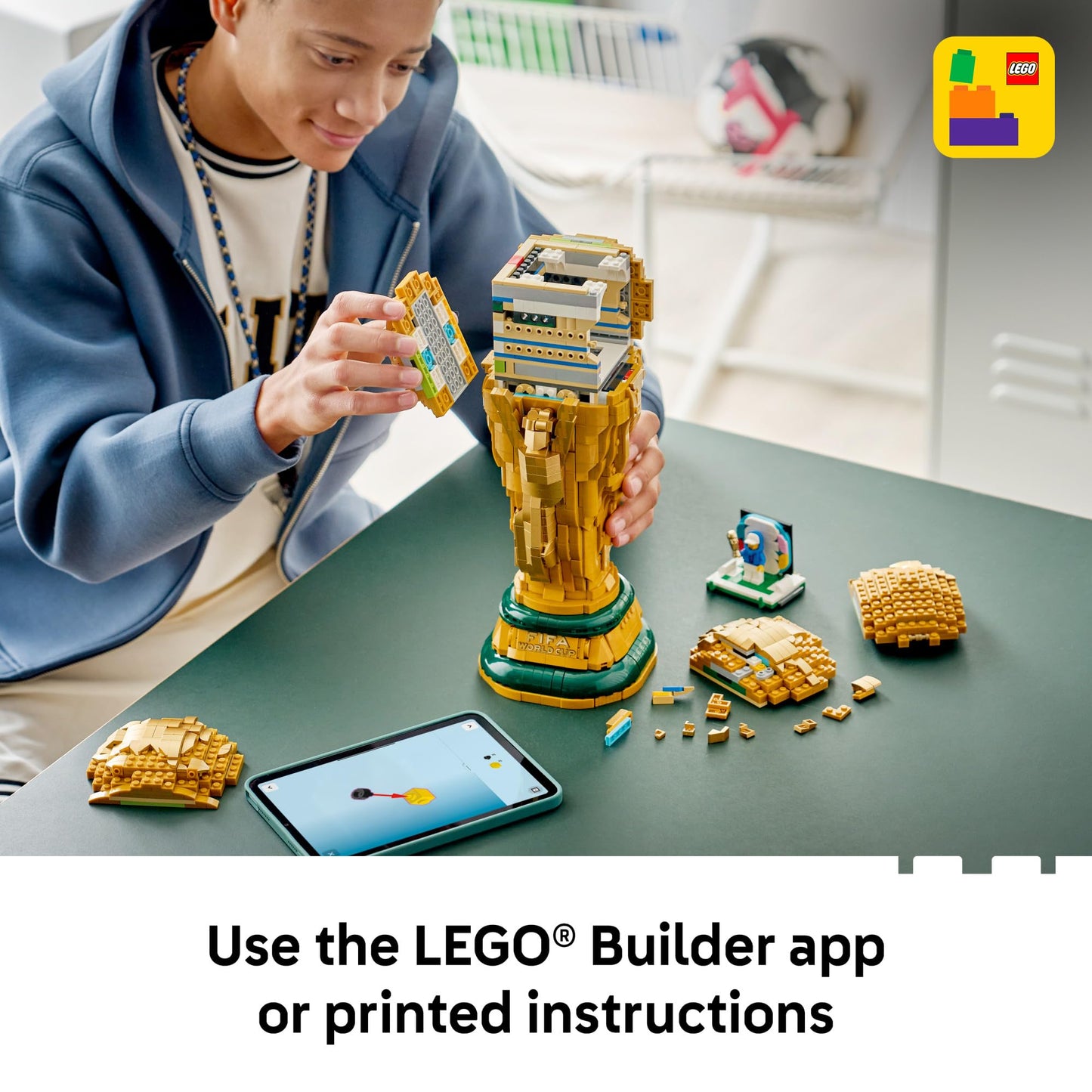 LEGO Editions FIFA World Cup Official Trophy Building Set - Kit for Display in Bedroom, Home Office, Book Shelf - Soccer Fans Collectible - with World Cup 2026 Minifigure - Gift for Fans - 43020 🍁 All In One Marketplace Canada