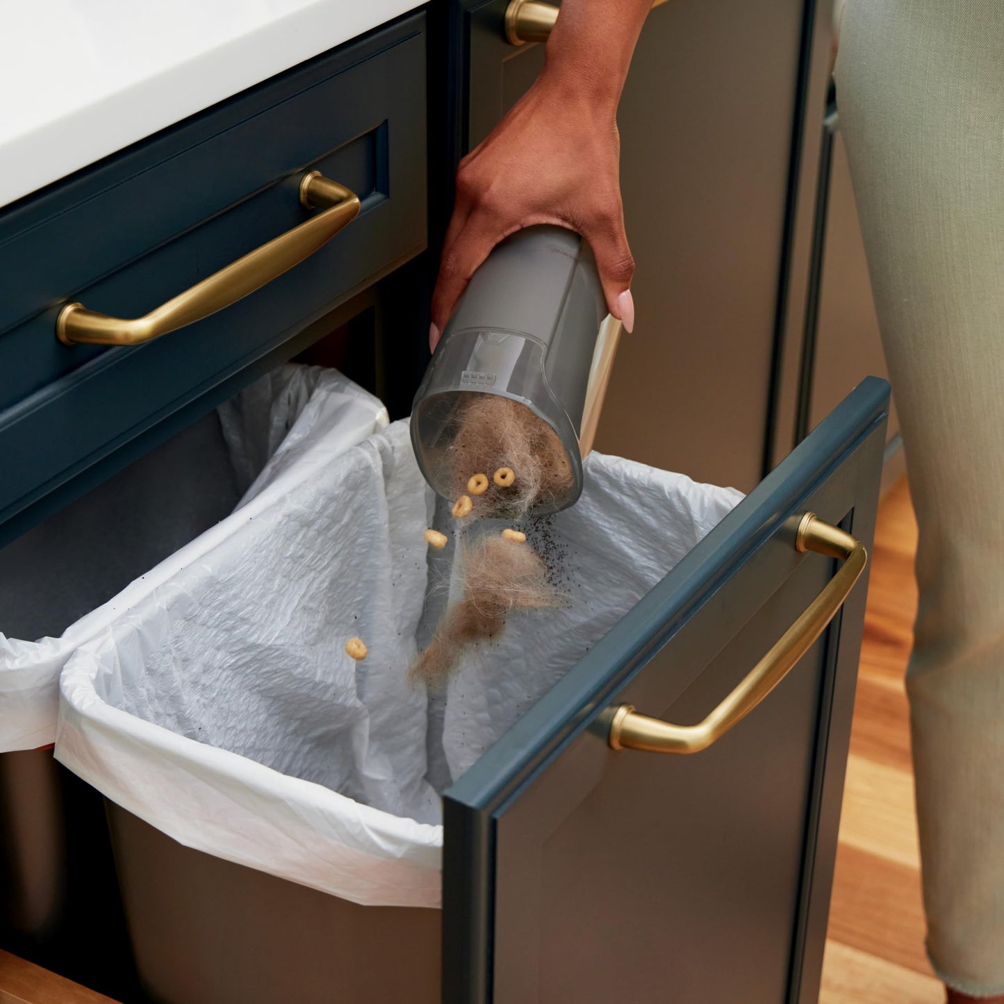 Shark Cyclone Handheld Vacuum - HyperVelocity Suction, Lightweight 1.6 lbs, XL Dust Cup, USB Charging, 8" Crevice Tool, Washable Filter, Green/Grey CH700C (Canadian Version) - Available at All In One Marketplace Canada