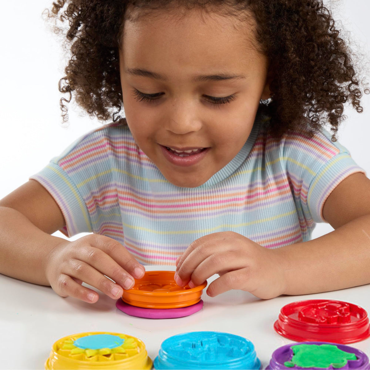 Play-Doh Disney Junior Mickey Mouse Clubhouse Shape a Story Playset, Storage & Travel, Arts & Crafts Preschool Toys for Kids 2+