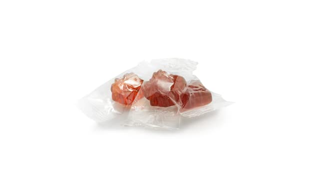 Yupik Pure Maple Syrup Hard Candies – Maple Leaf Shaped, 1 kg, Individually Wrapped, Canadian Made