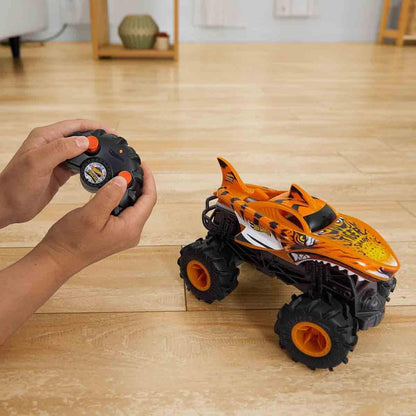 Hot Wheels Monster Trucks RC 1:24 Scale Tiger Shark Vehicle, Oversized Remote-Control Toy Truck with Terrain Action Tires