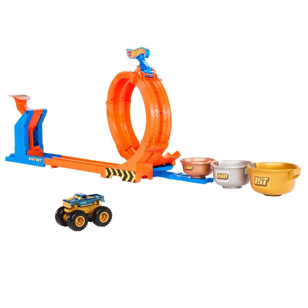 Hot Wheels Monster Trucks Loop-and-Flip Trophy Challenge Playset Hot Wheels