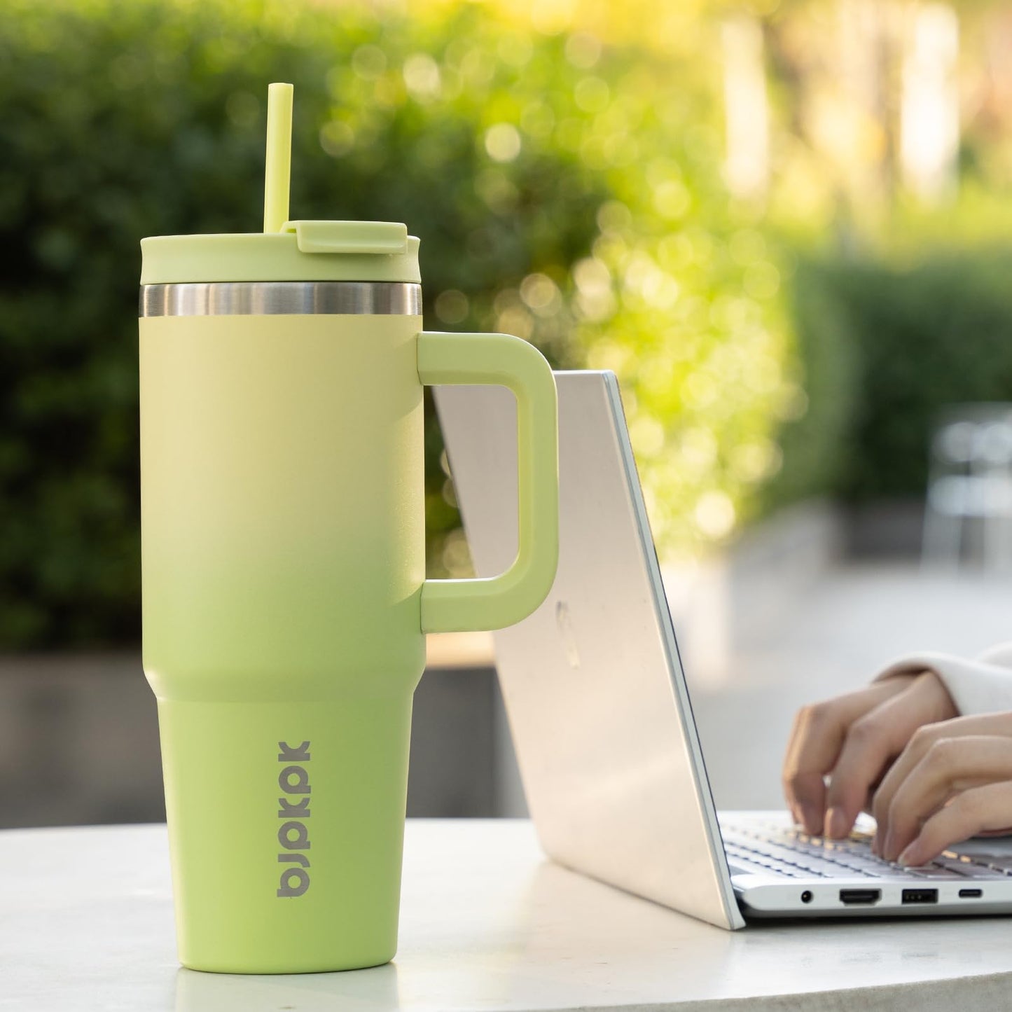 BJPKPK 40 oz Insulated Tumbler with Handle & Straw, Stainless Steel 🍁 All In One Marketplace Canada
