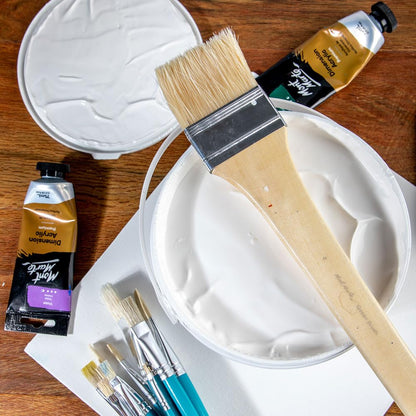 Mont Marte Premium Gesso Universal Primer 1.89L (64oz), Suitable for Acrylic Paint, Oil Paint, Colour Pencils, Pastels, Graphite and Charcoal