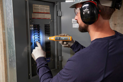 Fluke BK120 SmartTrace Breaker Finder and Socket Tester