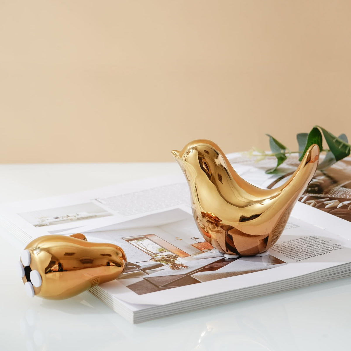 2Pcs Gold Ceramic Bird Figurines, Shiny Metallic Decorative Bird Sculptures for Home, Shelf, Desk, Table, Holiday and Party Decor, Premium Gift for Living Room Bedroom Office 🍁 All In One Marketplace Canada
