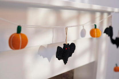 Guirlande de chauves-souris et citrouilles en feutrine pour Halloween Primitives by Kathy - Décoration saisonnière de 183 cm