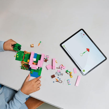 LEGO Minecraft The Baby Pig House Toy Figures and Playset - Building Minecraft Toy for Kids, Boys and Girls, Ages 7+ - with 2 Minifigures for Pretend Play - Gift Idea for Birthdays - 21268