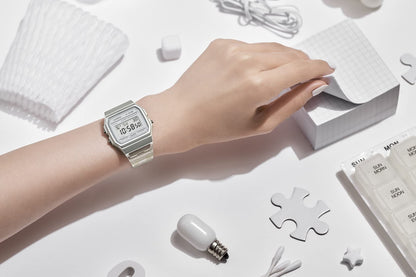 Casio Quartz Watch with Resin Strap, Clear, 20 (Model: F-91WS-7CF) Casio