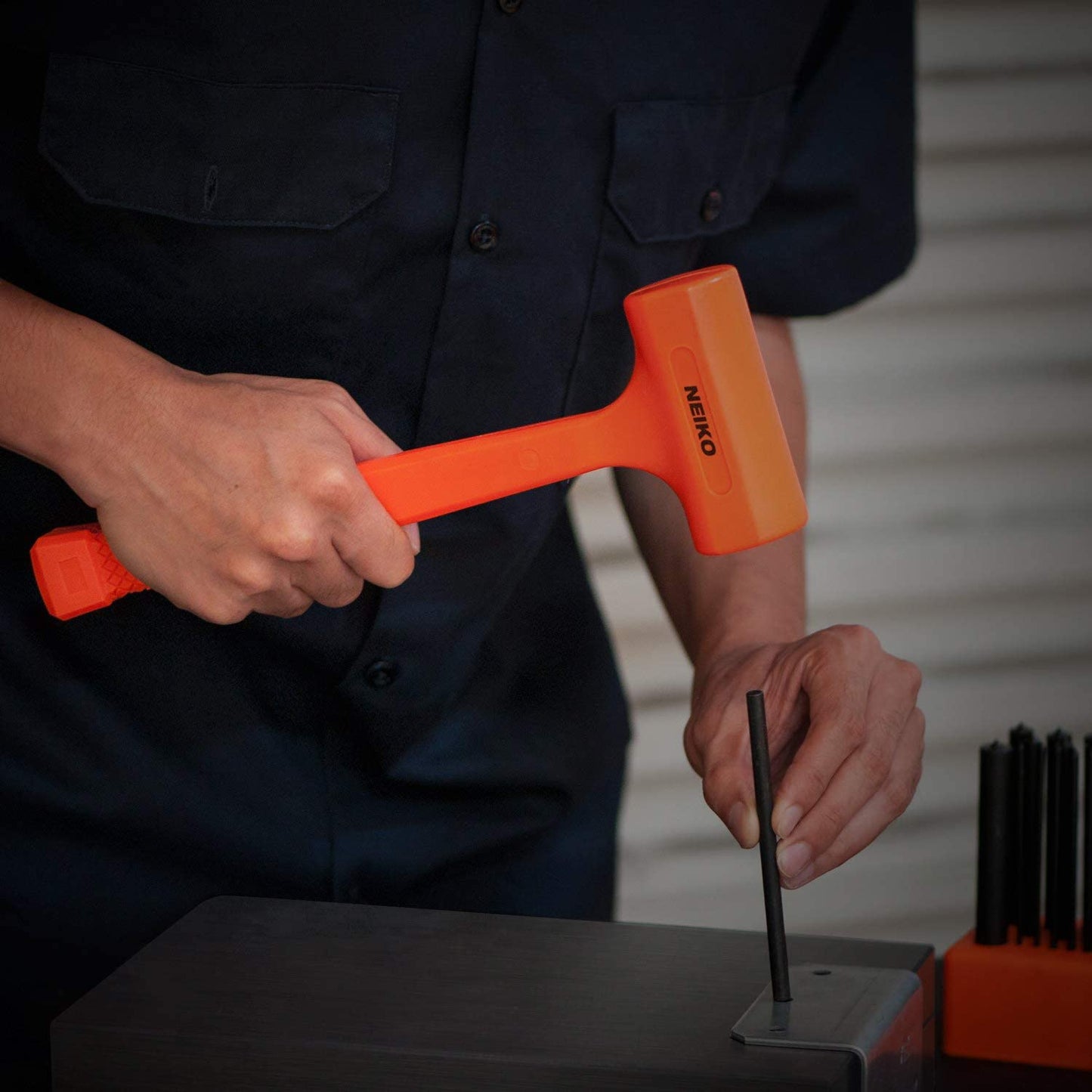 Neiko 02847A Tools Dead Blow Hammer, 2 lb, Neon Orange NEIKO
