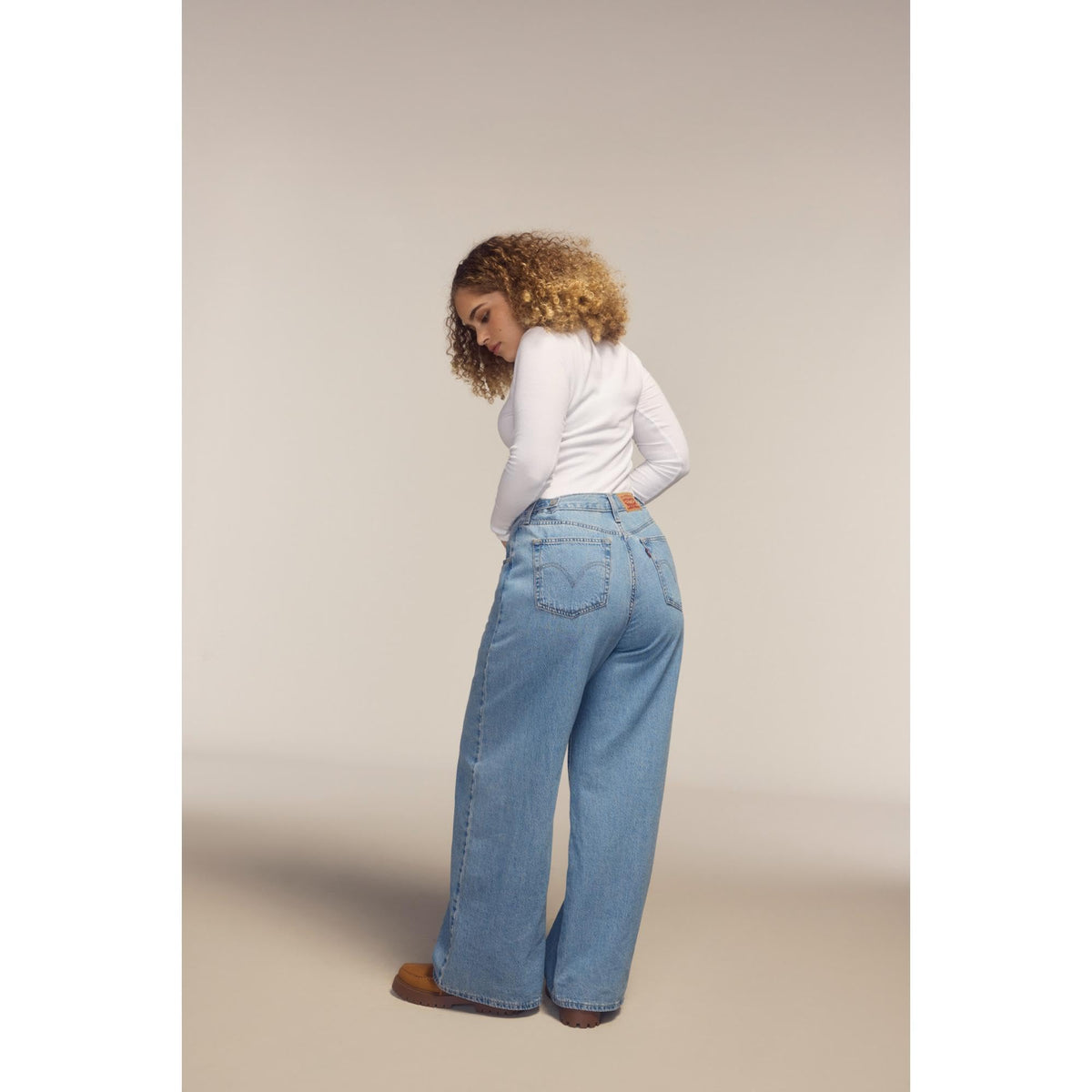 Levi's Women's Cinch Baggy, (New) Invested Indigo, 32