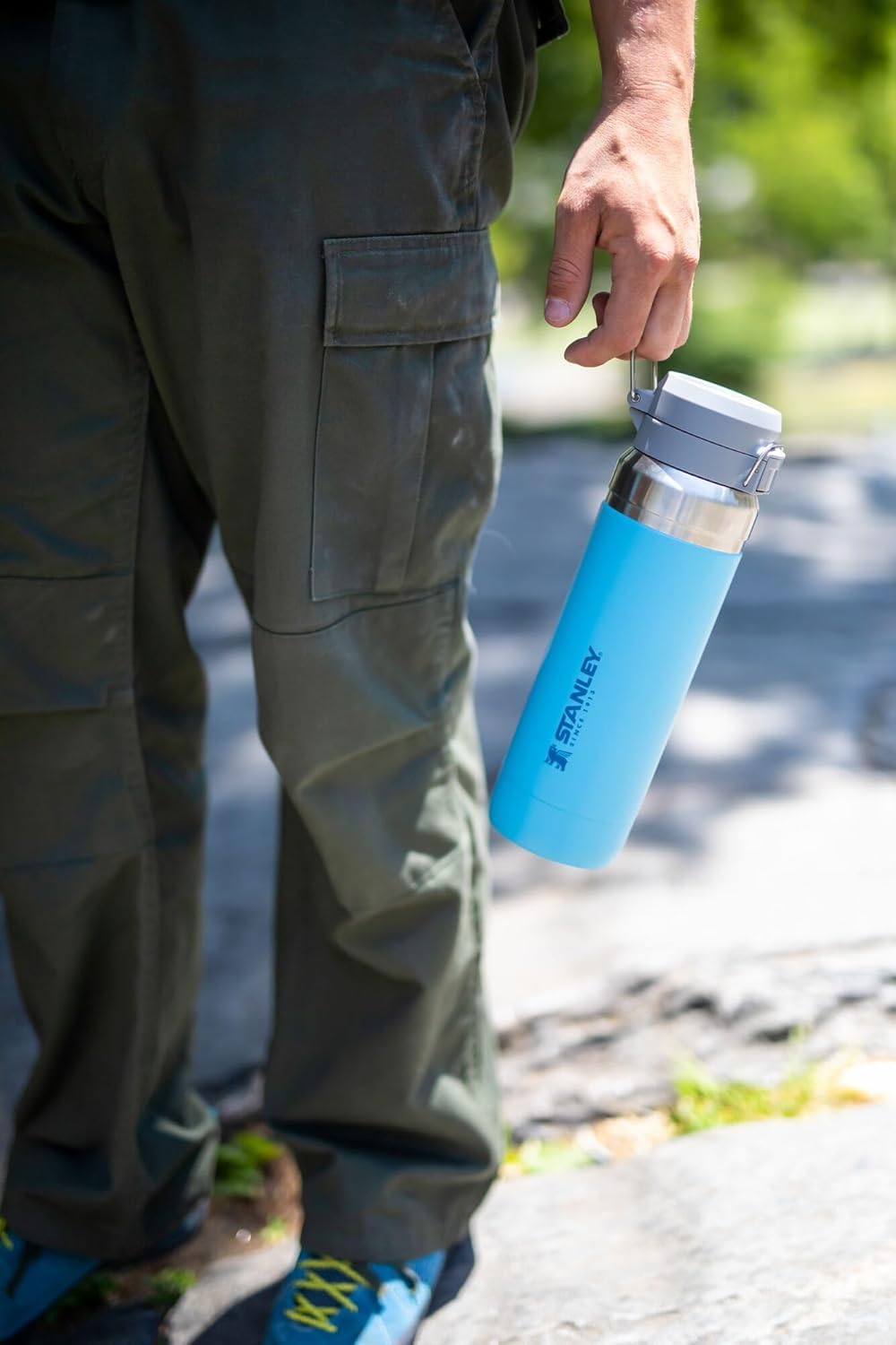 Stanley Quick Flip GO Water Bottle 24 oz | Push Button Lid | Leakproof and Packable for Travel and Sports | Insulated Stainless Steel | BPA-Free | Black 2.0 🍁 All In One Marketplace Canada