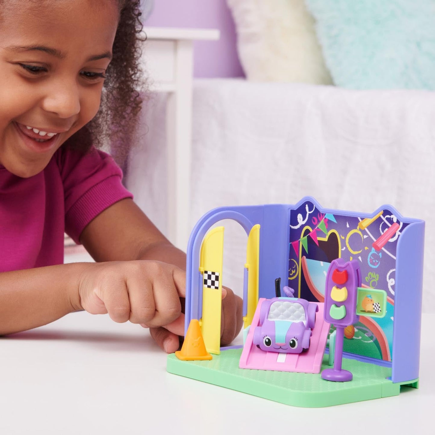 Gabby's Dollhouse, Carlita Purr-ific Play Room with Carlita Toy Car, Accessories, Furniture and Dollhouse Deliveries, Kids Toys for Ages 3 and up DREAMWORKS GABBY'S DOLLHOUSE