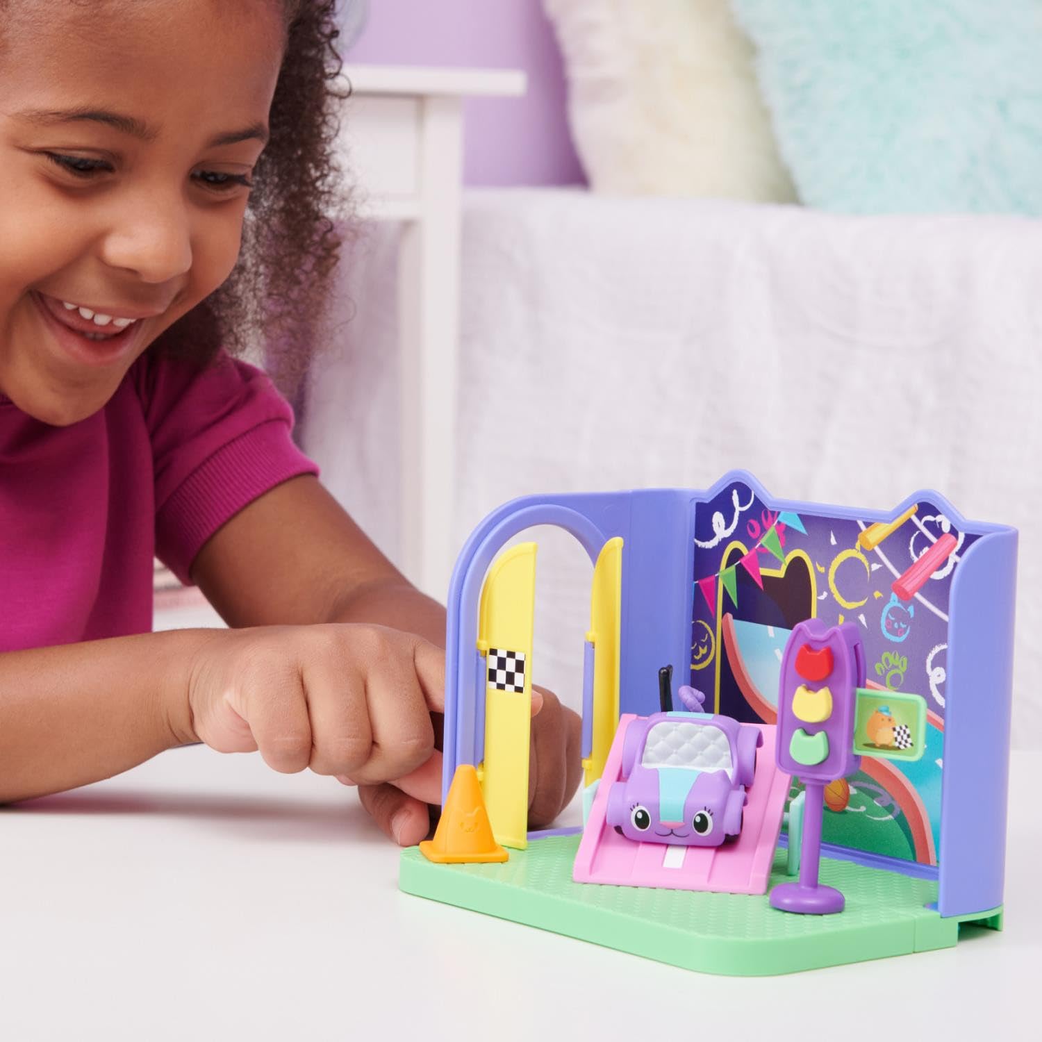 Gabby's Dollhouse, Carlita Purr-ific Play Room with Carlita Toy Car, Accessories, Furniture and Dollhouse Deliveries, Kids Toys for Ages 3 and up DREAMWORKS GABBY'S DOLLHOUSE