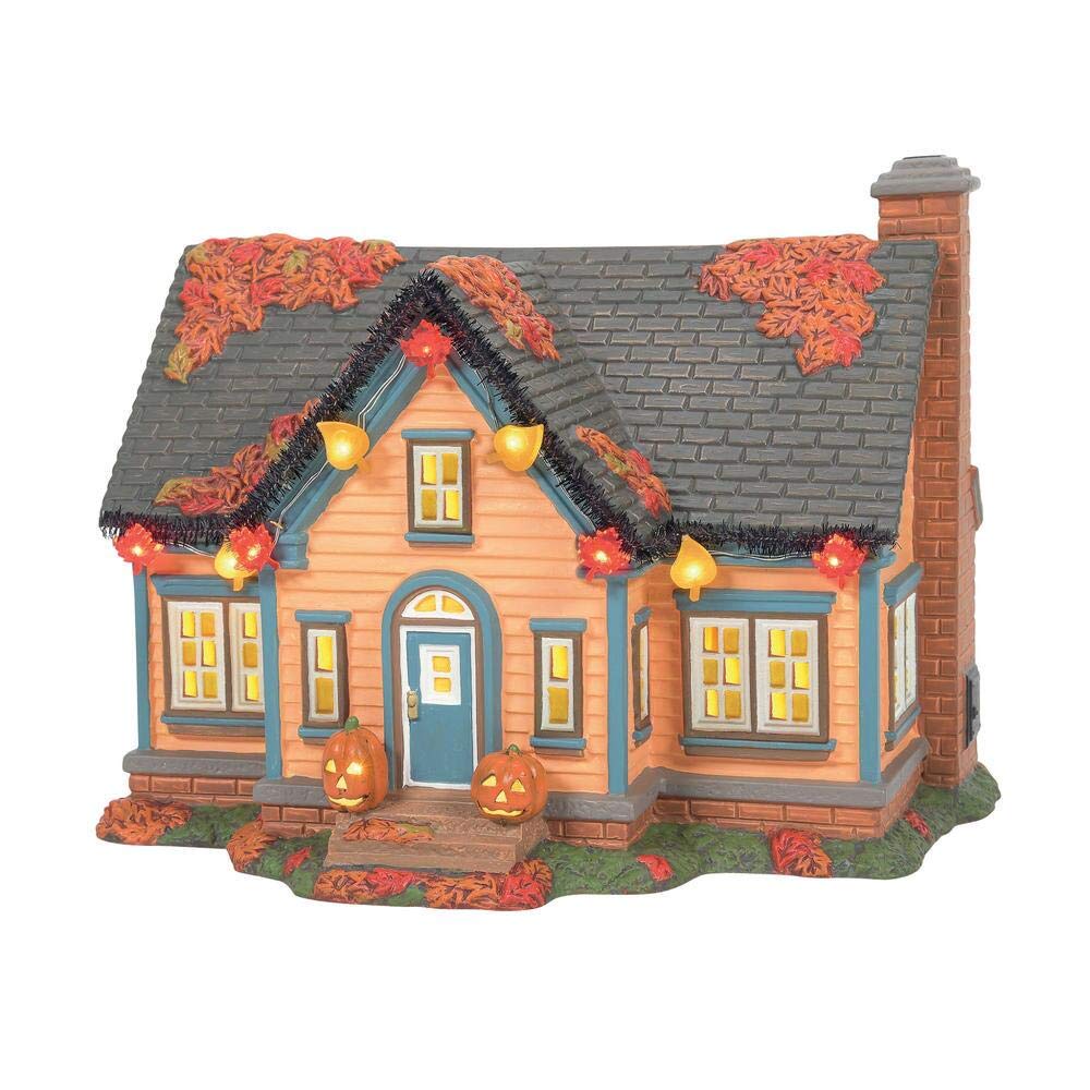 Department 56 Snow Village Halloween, ensemble de maison lumineuse et accessoires « Trick or Treat Lane » de Peanuts, 16,7 cm H x 19 cm l x 20,7 cm L, multicolore