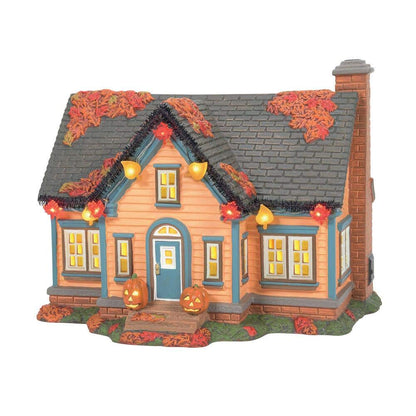 Department 56 Snow Village Halloween, ensemble de maison lumineuse et accessoires « Trick or Treat Lane » de Peanuts, 16,7 cm H x 19 cm l x 20,7 cm L, multicolore