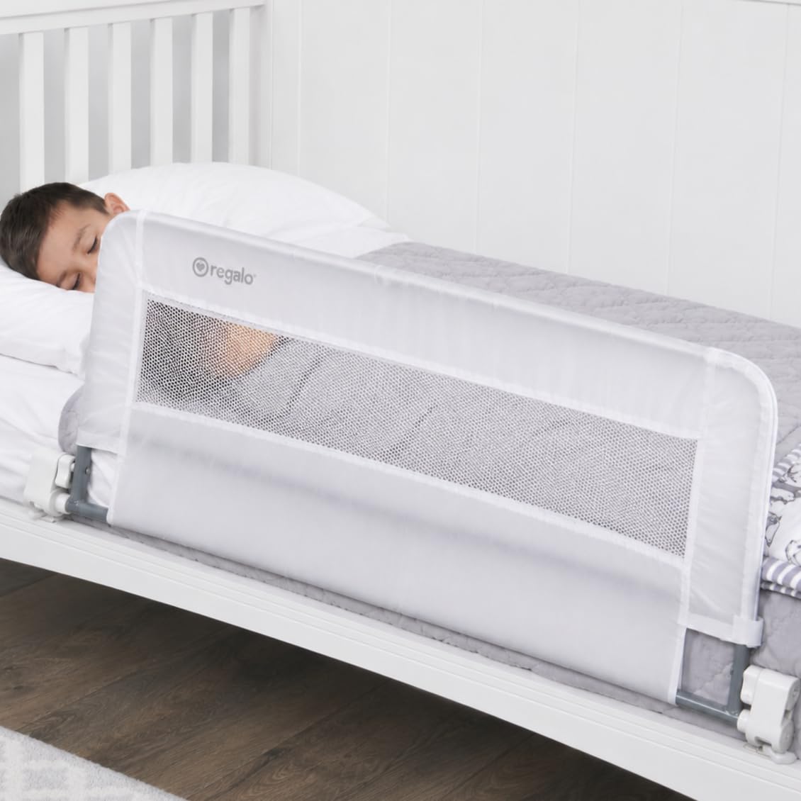 Regalo Swing Down Crib Rail, with Reinforced Anchor Safety System