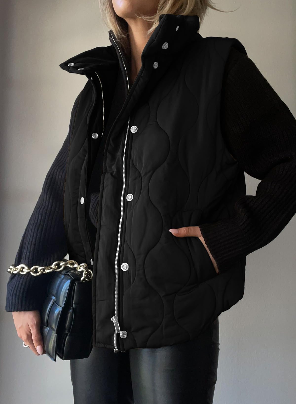 EVALESS Womens Fashion Cropped Puffer Vest Fall 2026 Lightweight Quilted Stand Collar Sleeveless Button Down Jackets Winter Warm Coat Outerwear Gilet with Pockets Black X-Large 🍁 All In One Marketplace Canada