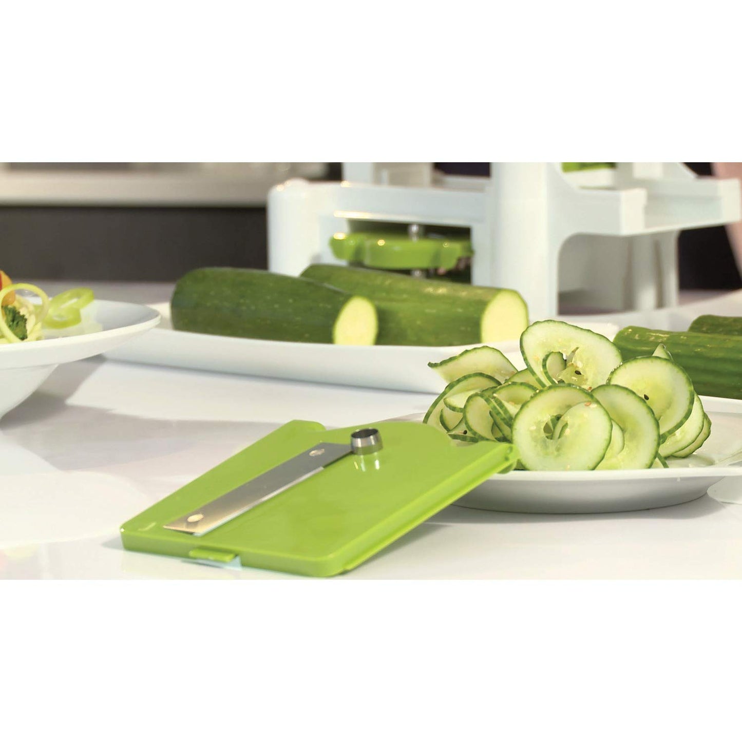 Starfrit Spiralizer, 4 Blades, Veggie Noodle Maker, Suction Base Starfrit