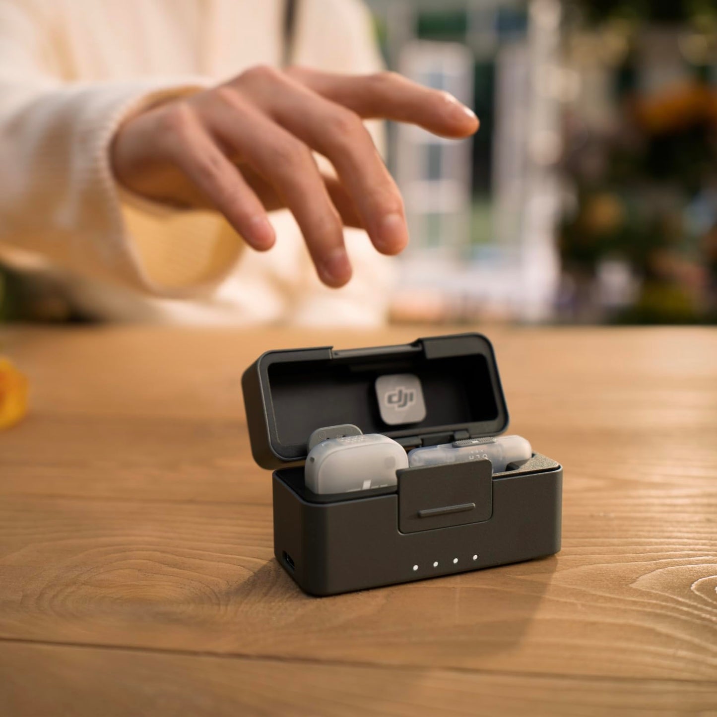 DJI Mic Mini 2 (1 émetteur + 1 récepteur mobile + étui de charge), micro-cravate sans fil pour vlogging pour iPhone/Android/Appareil photo, microphone Bluetooth, streaming en direct, prêt à l'emploi, batterie 24h, réduction du bruit