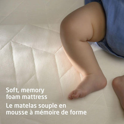 Maxi-Cosi Calao Light 3-in-1 Travel Crib, Playard & Bassinet with Carry Bag – Memory Foam Mattress, Portable, Lightweight, Ultra-Compact & Overnight Sleep Certified - Classic Oat Maxi-Cosi