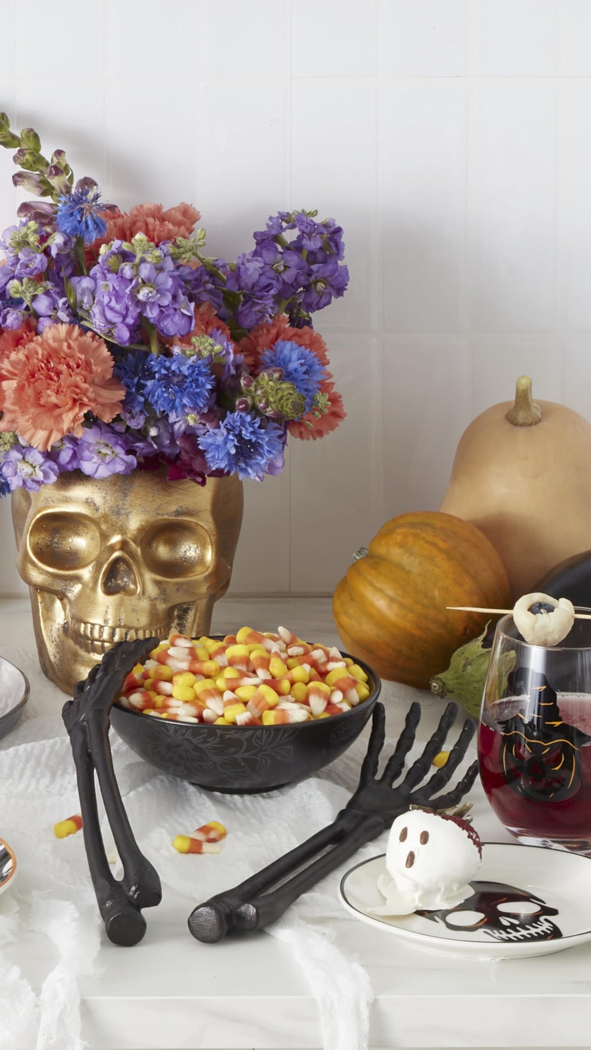 Ensemble de couverts Oneida, service à salade 2 pièces Vintro Halloween squelette noir satiné, ensemble d'ustensiles de cuisine en aluminium, pinces, noir, décoration d'Halloween pour l'intérieur, service à salade (2 pièces, 12 pouces)