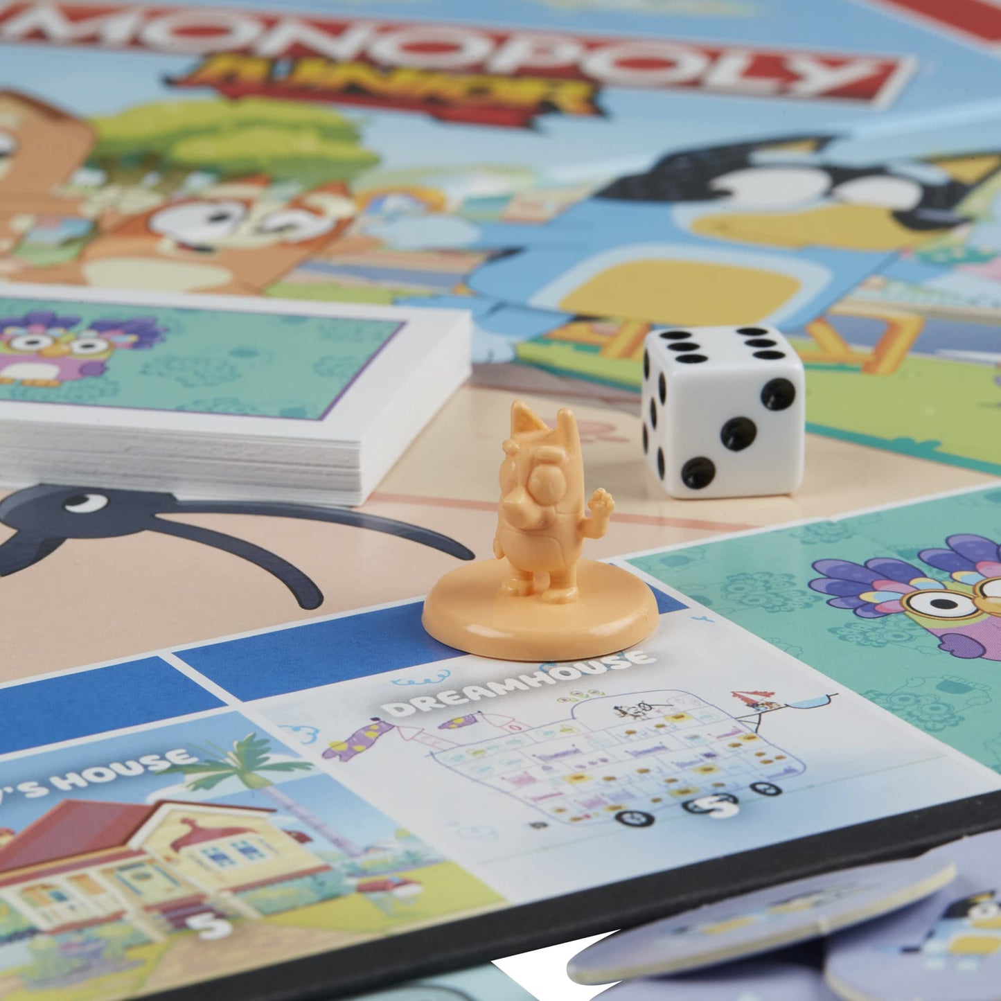 Monopoly Junior: Bluey Edition Board Game for Kids Ages 5+, Play as Bluey, Bingo, Mum, and Dad, Features Artwork from The Animated Series - English (Amazon Exclusive) Hasbro Gaming
