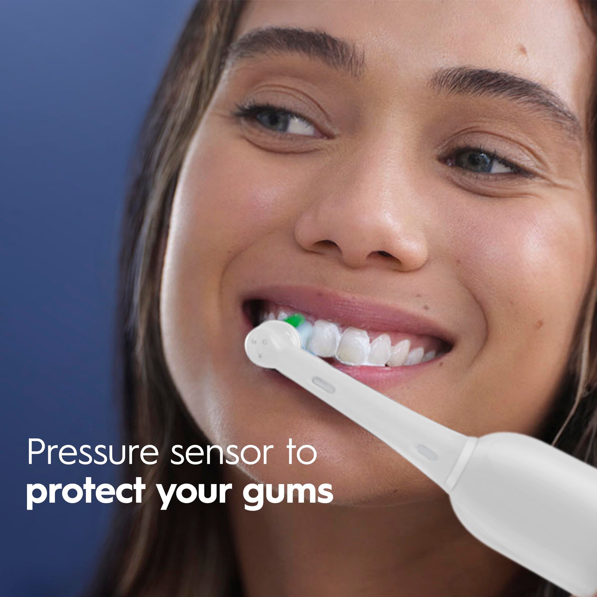 Oral-B Pro 1000 Electric Toothbrush, White, Rechargeable Power Toothbrush with 1 Brush Head