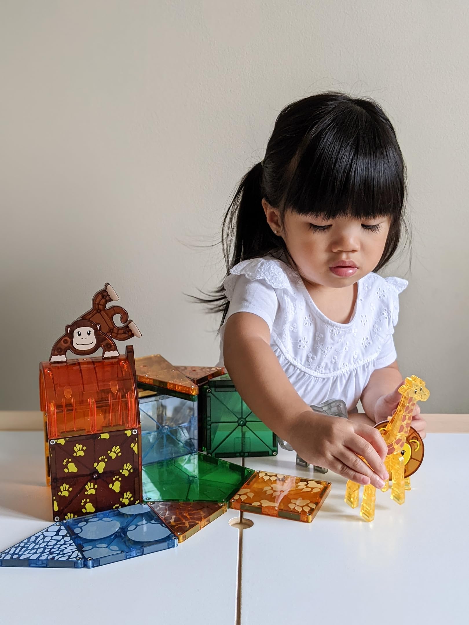 MAGNA-TILES Safari Animals 25-Piece Magnetic Construction Set, The Original Magnetic Building Brand Magna Tiles