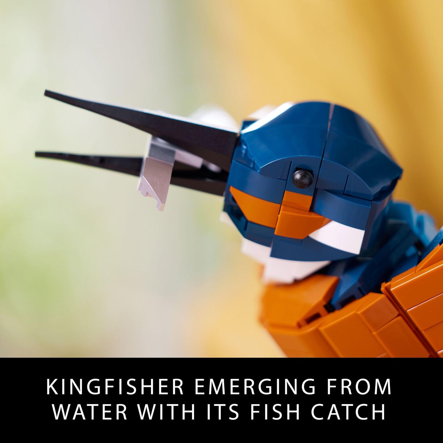 LEGO Icons Kingfisher Model Building Kit - Detailed 3D Puzzle for Adults, 18+ - Collectible, Relaxing DIY Craft for Bird Lovers - Gift for Mother's Day - 10331 LEGO