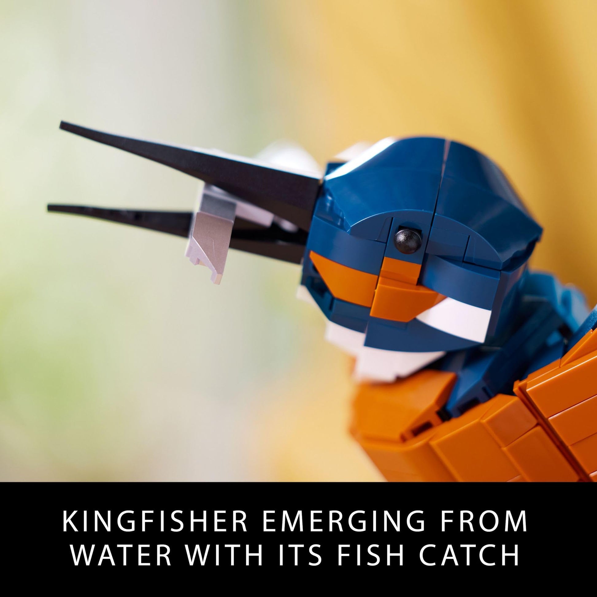 LEGO Icons Kingfisher Model Building Kit - Detailed 3D Puzzle for Adults, 18+ - Collectible, Relaxing DIY Craft for Bird Lovers - Gift for Mother's Day - 10331 LEGO