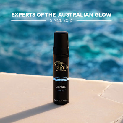 Bondi Sands Self Tanning Foam Light/Medium| Lightweight Self-Tanner Foam Enriched with Aloe Vera | Coconut scent | suitable for fair skin |Streak-Free | Never Orange | Vegan & Cruelty Free (200 mL)