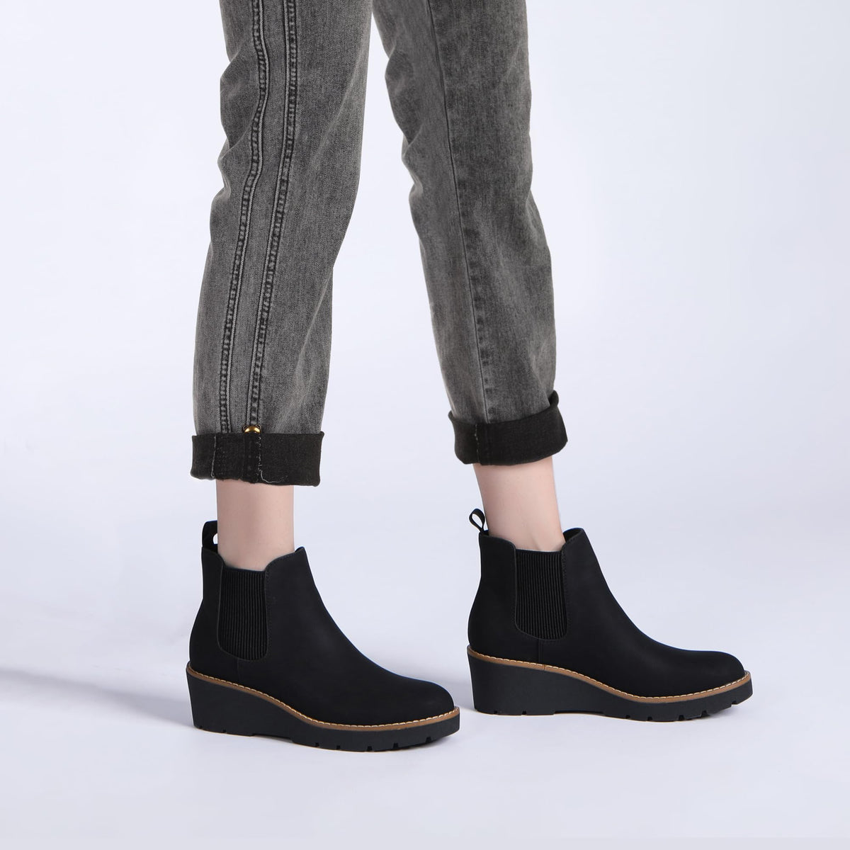 Athlefit Women's Platform Wedge Chelsea Ankle Boots Black Size 8 🍁 All In One Marketplace Canada