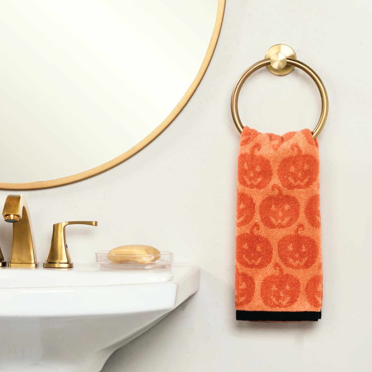 SKL Home Halloween Jack O Lantern Hand Towel 2 pc Set for Bath/Kitchen/Bar & Gift