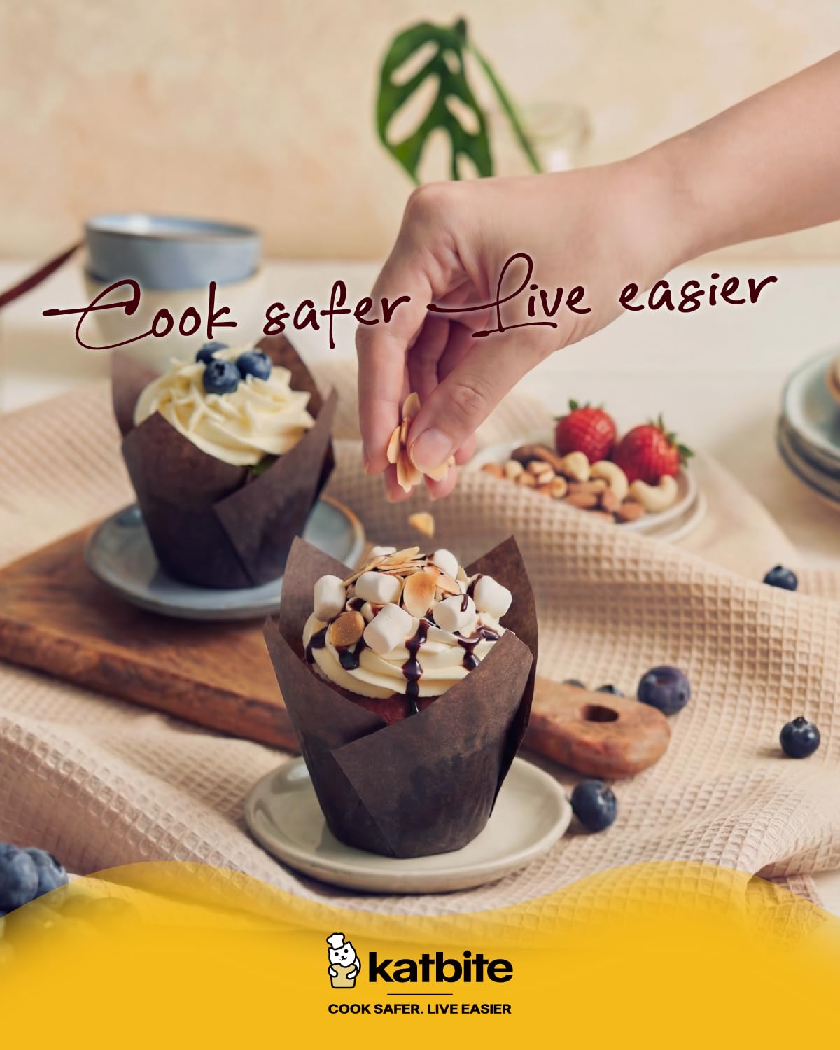 Katbite Tulip Cupcake Liners 200PCS, Muffin Baking Cupcake Liners Holders, Baking Cups, Cupcake Wrapper for Party, Wedding, Birthday, Christmas Cupcake Liners 🍁 All In One Marketplace Canada