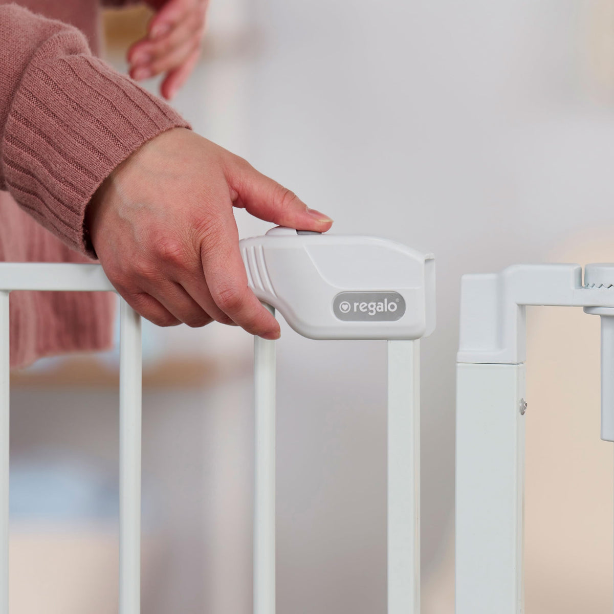 Regalo 76 Inch Super Wide Configurable Baby Gate, Includes 4 Pack of Wall Mounts and Hardware