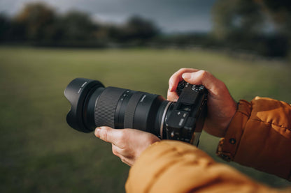 Tamron 17-70mm f/2.8 Di III-A VC RXD Lens for Sony E APS-C Mirrorless Cameras (6 Year Limited Canadian Warranty for New Lenses Only) Tamron