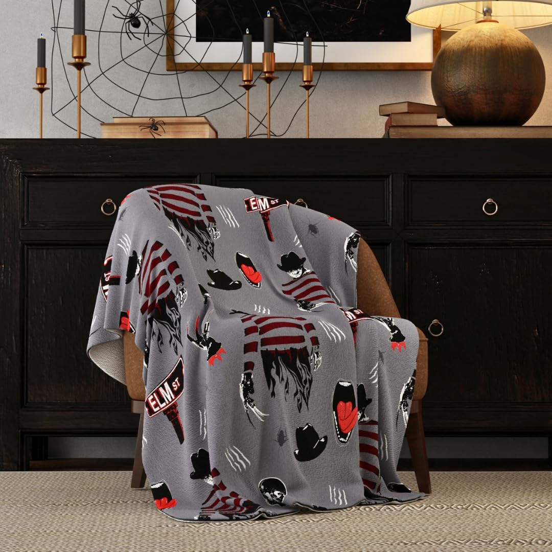 Couverture Franco Collectibles A Nightmare on Elm Street, jeté d'Halloween, literie en peluche super douce et confortable, 50" x 70", (produit sous licence officielle)