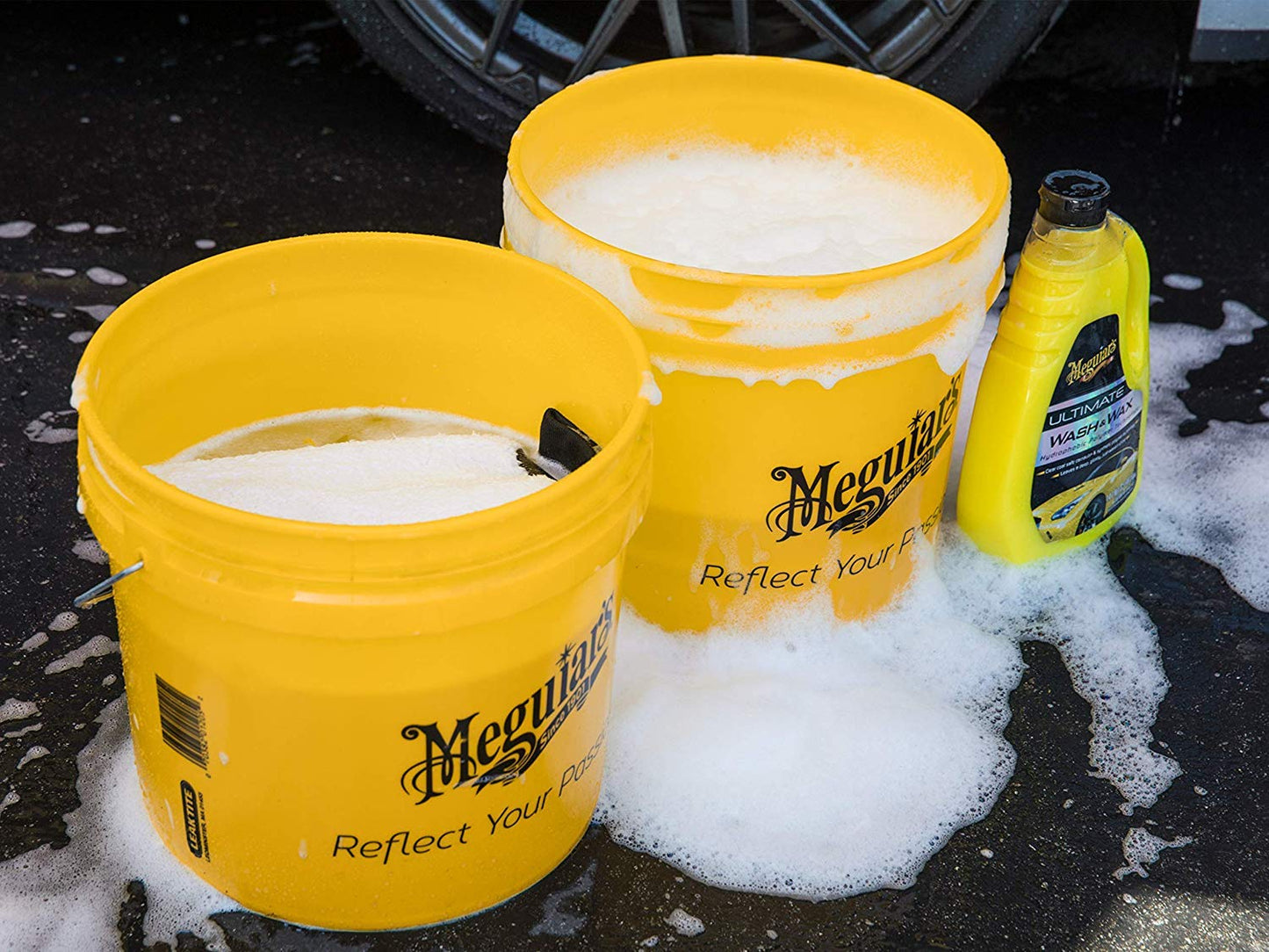 Meguiar's Ultimate Car Wash & Wax - Premium Carnauba and Synthetic Blend - G17748C