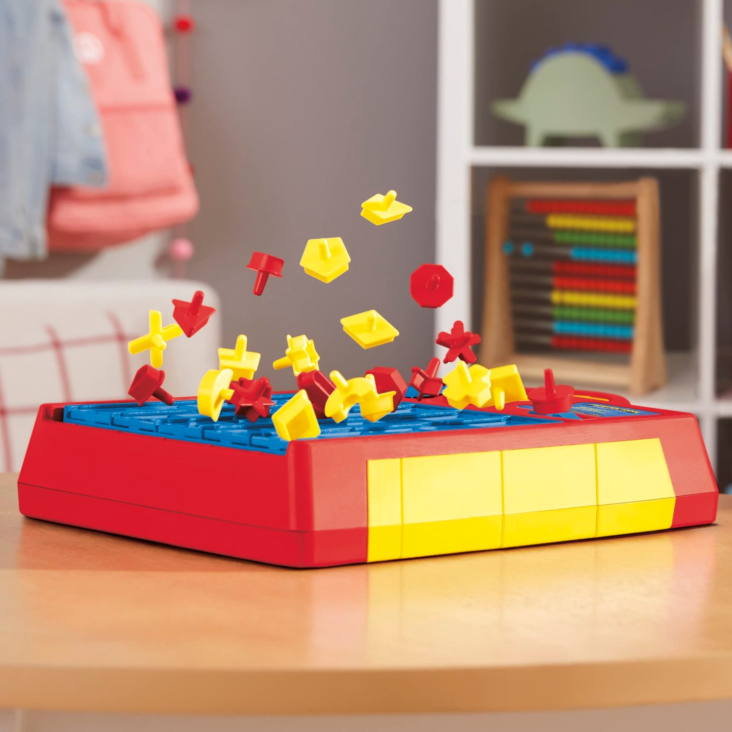 Perfection Game for Kids Ages 5 and Up, Pop Up Game, Customize The Tray for Over 250 Combinations, Kids Games, Games for 1+ Players (English & French) Hasbro