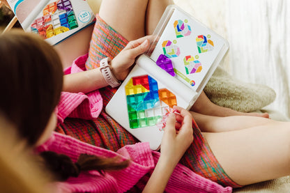 SmartGames - IQ Love - Travel Puzzle Game with 120 Challenges On 2 Sides - Educational Toys and Brain Game for Kids Ages 7 and Adults 🍁 All In One Marketplace Canada SmartGames