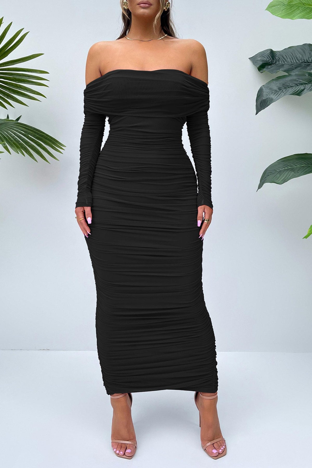PRETTYGARDEN Women's Off the Shoulder Maxi Bodycon Dress Black,M 🍁 All In One Marketplace Canada