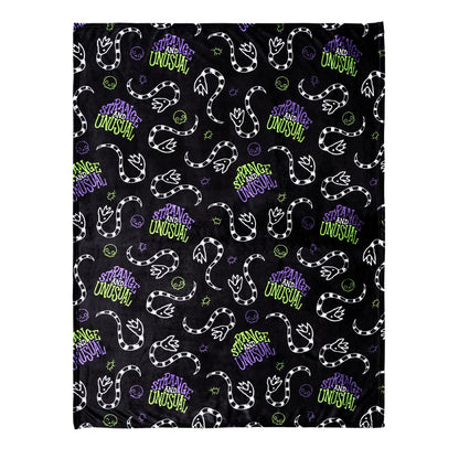 Couverture jeté en peluche ultra douce et confortable Franco Collectibles Beetlejuice Halloween Goth Strange & Unusual, 46 po x 60 po, (produit sous licence officielle)